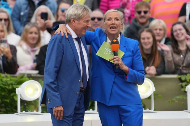 ZDF Fernsehgarten 2026 Bernhard Brink and Andrea Kiwi Kiewel in the ZDF Fernsehgarten at the Schlagerparty on 17 05 2026 in Mainz Mainz ZDF Fernsehgarten Rheinland Pfalz