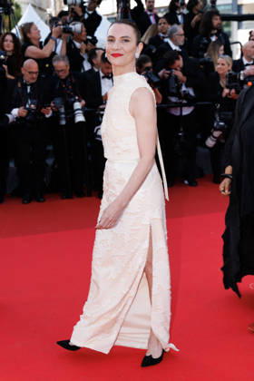 Géraldine Pailhas Montée des marches du film Amarga Navidad lors du 79ème Festival International du Film de Cannes, le 19 mai 2026 Jacovides Moreau Bestimage Red carpet for Amarga Navidad at the 79th Cannes International Film Festival on May 19, 2026 Cannes France  Copyright: xJACOVIDES-MOREAUx xBESTIMAGExJACOVIDES-MOREAUx xBESTIMAGEx