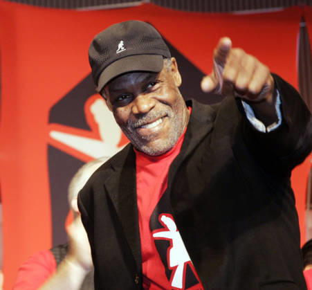 Los Angeles Working Poor Campaign Feb 16, 2006; Los Angeles, CA, USA; DANNY GLOVER will join Los Angeles mayor Antonio Villaraigosa in addressing issues of the working poor during a hotel workers campaign event at the downtown Sheraton hotel. Mandatory Credit: Photo by Armando Arorizo ZUMA Press. ( ) Copyright 2006 by Armando Arorizo Los Angeles CA USA Copyright: xArmandoxArorizox