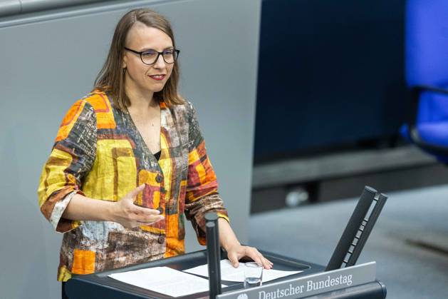 81st session of the German Bundestag on 22 05 2026 in the plenary chamber of the Reichstag building in Berlin Anne Zerr MdB Die Linke xJRx