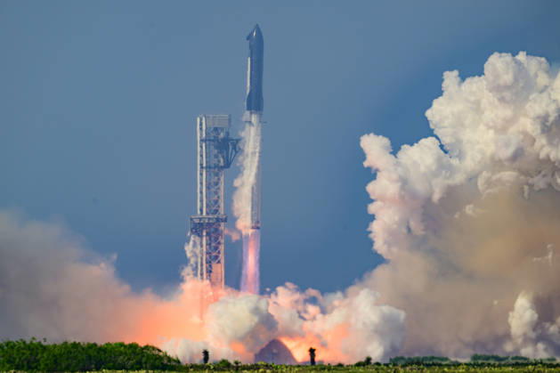 May 22, 2026, Starbase, Texas, USA: A new version of the SpaceX Starship rocket launches from Starbase, Texas, on May 22, 2026. Starbase USA - ZUMAb268 20260522_znp_b268_003 Copyright: xJenniferxBriggsx