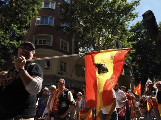 May 23, 2026, Madrid, Madrid, Spain: MADRID, SPAIN - MAY 23: Thousands of people gather at Plaza de ColoÂ³n, blocking and marching along the main avenues of the Spanish capital toward the Moncloa Arch, demanding the resignation of Spain s Prime Minister Pedro SoÂ¡nchez. Madrid Spain  - ZUMAh199 20260523_zip_h199_013 Copyright: xAaronxHerediax