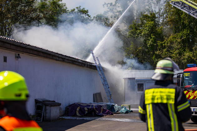 Fire breaks ou