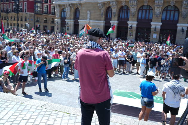 Demonstration of the flotilla platform in protest against the actions of the Ertzaintza Dozens of people during a mobilization to protest against the actions of the Ertzaintza, in Plaza Moyua, on May 24, 2026, in Bilbao, Biscay, Basque Country Spain Altercations between the Ertzaintza and members and supporters of the flotilla upon their arrival at Bilbao airport yesterday May 23 ended with four people arrested 24 MAY 2026 MANIFESTATION H Bilbao, Vizcaya, Basque Country Bilbao, Vizcaya, Basque Country Spain Copyright: xH.Bilbaox 7547211