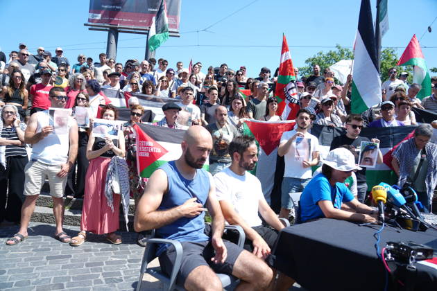 Demonstration of the flotilla platform in protest against the actions of the Ertzaintza Press conference during a mobilization to protest against the actions of the Ertzaintza, in Plaza Moyua, on May 24, 2026, in Bilbao, Biscay, Basque Country Spain Altercations between the Ertzaintza and members and supporters of the flotilla upon their arrival at Bilbao airport yesterday May 23 ended with four people arrested 24 MAY 2026 MANIFESTATION H Bilbao, Vizcaya, Basque Country Bilbao, Vizcaya, Basque Country Spain Copyright: xH.Bilbaox 7547486