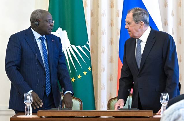 Russia Africa Day 9173294 25.05.2026 Cameroonian Ambassador to Russia Mahamat Paba Sale, left, and Russian Foreign Minister Sergey Lavrov attend a gala reception for heads of diplomatic missions to mark Africa Day in Moscow, Russia. Kristina Solovyova Sputnik Moscow Russia  Copyright: xKristinaxSolovyovax