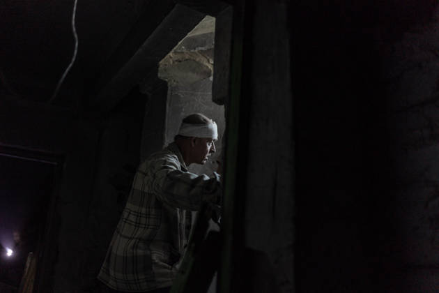Russian attack on Ukraine s Kramatorsk KRAMATORSK, UKRAINE - MAY 25: A man injured in a basement as an air raid warning sounded following a Russian attack with KAB bombs in the centre of Kramatorsk, Ukraine, on May 25, 2026. Diego Herrera Carcedo Anadolu Kramatorsk Ukraine. Editorial use only. Please get in touch for any other usage.  Copyright: x2026xAnadoluxDiegoxHerreraxCarcedox