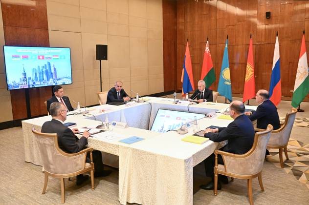 Russia CSTO Security Council Secretaries 9173454 26.05.2026 Belarusian Security Council Secretary Alexander Volfovich, Kazakh Security Council Secretary Gizat Nurdauletov, Kyrgyz Security Council Secretary Adilet Orozbekov, Russian Security Council Secretary Sergei Shoigu, Tajik Security Council Secretary Yusuf Rahmon and Secretary General of the Collective Security Treaty Organization (CSTO) Taalatbek Masadykov attend a meeting of the CSTO Committee of Security Councils Secretaries in Moscow, Russia. Stanislav Krasilnikov Sputnik Moscow Russia  Copyright: xStanislavxKrasilnikovx