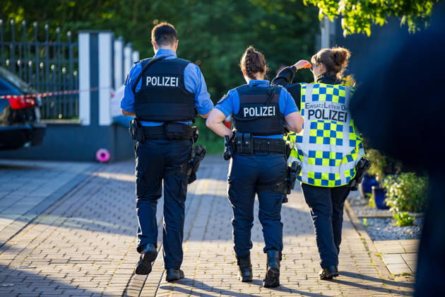 Arson attack on residential building Explosion suspected 9 people affected On 27 05 2026, there was a suspected arson attack on a residential building in Groß Umstadt in the district of Richen Traces at th