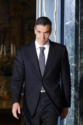 May 27, 2026, Rome, ITALY: Spain s Prime Minister, Pedro Sanchez, on his way to attend a press conference held at the Spanish Embassy to the Holy See, Rome, Italy, 27 May 2026. ANSA FABIO FRUSTACI. Rome ITALY  - ZUMAa110 20260527_zaf_a110_008 Copyright: xFabioxFrustacix