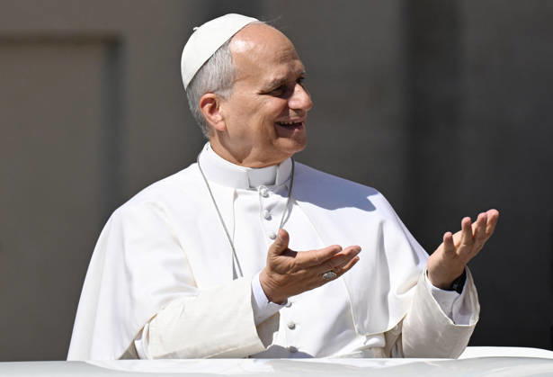Pope Leo XIV Leads The General Audience - Vatican Pope Leo XIV attends the weekly general audience in Saint Peter’s square, Vatican on May 27, 2026. Photo by Eric Vandeville ABACAPRESS.COM Rome Vatican (or Holy See)  Copyright: xABACAx