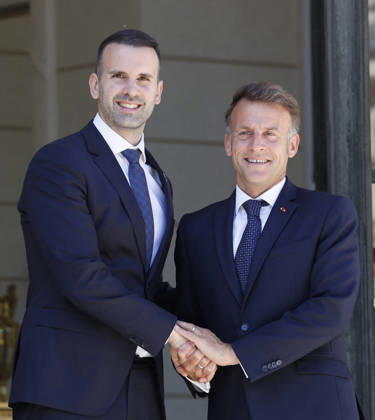 President Macron Welcomes Montenegro Pm Milojko Spajic - Paris French President Emmanuel Macron welcomes Montenegro s Prime minister Milojko Spajic at Elysee Palace, on May 27, 2026 in Paris, France. Photo by Jean-Bernard Vernier ABAVAPRESS.COM Paris France  Copyright: xVernierxJean-Bernard JBVxNews ABACAx