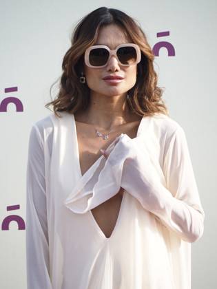 May 27, 2026, Madrid, Madrid, Spain: MADRID, SPAIN - MAY 27: IERA PAPERLIGHT attends the photocall of the Casa Mo annual event featuring its La Cockteleria collection, organized by Multiopticas, on May 27, 2026 in Madrid, Spain. Madrid Spain - ZUMAh199 20260527_zip_h199_020 Copyright: xAaronxHerediax