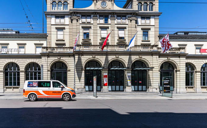 Knife attack with multiple injuries, Winterthur, Switzerland Winterthur, Switzerland, 28th May 2026 A few hours after the knife attack at Winterthur train station, the police are still visibly present A total of four people were injured, some seriously Copyright: xAndreasxHaasx