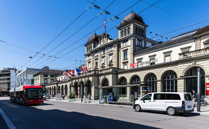 Knife attack with multiple injuries, Winterthur, Switzerland Winterthur, Switzerland, 28th May 2026 A few hours after the knife attack at Winterthur train station, the police are still visibly present A total of four people were injured, some seriously Copyright: xAndreasxHaasx
