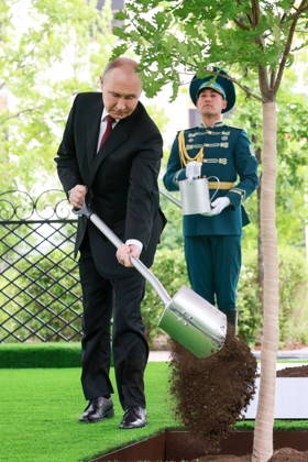 KAZAKHSTAN, ASTANA - MAY 28, 2026: Russia s President Vladimir Putin takes part in a tree-planting ceremony on the Alley of Eternal Friendship between Russia and Kazakhstan. Alexander Shcherbak TASS  93130276