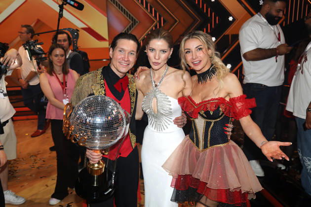 Final of the TV show Lets Dance in Cologne Presenter Victoria Swarovski, Anna Carina Woitschack and Evgeny Vinokurov at the final of the 19th season of the RTL dance show Lets Dance at the Coloneum Cologne NRW Germany Copyright: xMatthiasxGränzdörferx