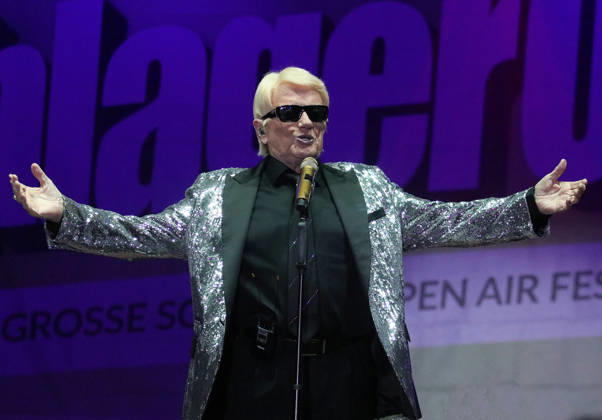 Heino at SchlagerOlymp 2026 Performance at the Schlager Festival on 30 05 2026 at the Central Festival Square in Berlin Copyright: xmix1x