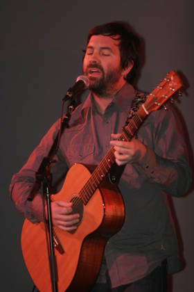 David Poe and Duncan Sheik in NY May 16, 2006; New York, NY, USA; DAVID POE and DUNCAN SHEIK performing at the Apple Store in Soho, New York, on May 16, 2006. Mandatory Credit: Photo by Aviv Small ZUMA Press. ( ) Copyright 2006 by Aviv Small New York NY USA Copyright: xAvivxSmallx