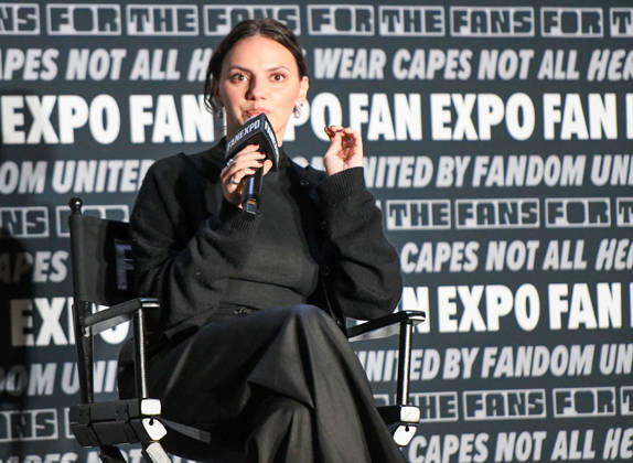 May 30, 2026, Philadelphia, Pennsylvania, United States: Actor DAFNE KEEN, known for her portrayal of Laura in the X-Men films Logan and Deadpool & Wolverine. participates in a fan Q&A the Philadelphia FanExpo held at the Philadelphia Convention Center in downtown Philadelphia PA Philadelphia United States - ZUMArf1_ 20260530_zaf_rf1_039 Copyright: xRickyxFitchettx