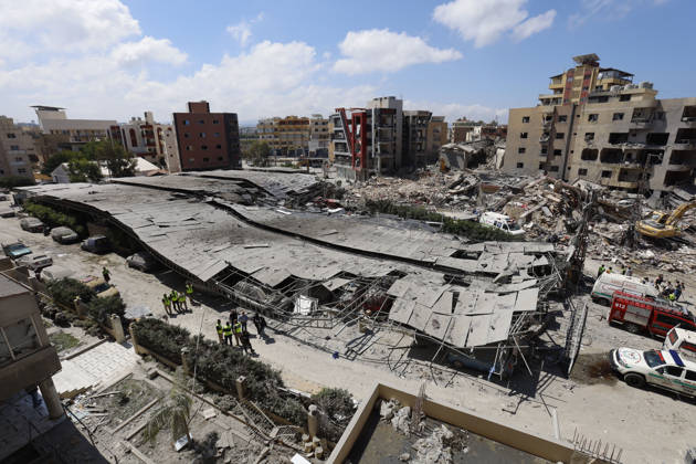 June 2, 2026, Tyre, Tyre District, lebanon: June 2, 2026 †Tyre, South Lebanon: Extensive damage is seen inside Jabal Amel Hospital after an Israeli airstrike struck a nearby building. The blast damaged the hospital s neonatal ward, intensive care unit, and parking area, forcing medical staff to evacuate vulnerable patients. Hospital workers, patients families, and residents assess the destruction following the attack, which reportedly killed four people and injured dozens in the surrounding area. Tyre lebanon - ZUMAb339 20260602_znp_b339_007 Copyright: xAbdulxKaderxAlxBayx