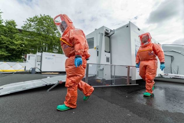 resConEx 2026 on 03 06 2026 in the RheinEnergieStadion in Cologne People in protective suits with stretcher couch xJRx