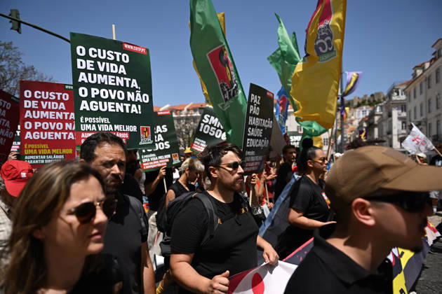 Nationwide Strike For Workers Lisbon LISBON, PORTUGAL - JUNE 03: Protesters hold a banner and wave red trade union flags as they line the streets during a national mobilization in Lisbon, Portugal on June 03, 2026. The demonstration, organized under the National Fight Day motto, demands increased wages, guaranteed labor rights, and measures against the rising cost of living, while advocating for the right to health and housing. Zed Jameson Anadolu Lisbon Portugal. Editorial use only. Please get in touch for any other usage.  Copyright: x2026xAnadoluxZedxJamesonx