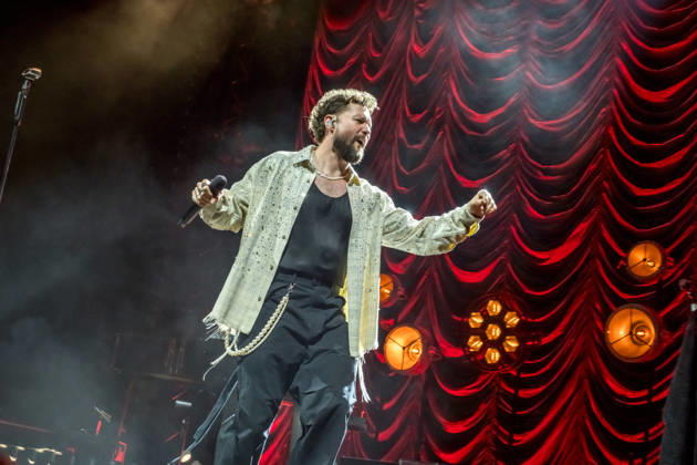 Calum Scott performs at the QUARTERBACK Immobilien ARENA in Leipzig on June 3, 2026 as part of his The Av