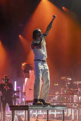 LANY perform at Manchester Apollo Paul Klein of American pop rock band LANY performs at O2 Apollo, Manchester, England, 3rd June 2026, Credit:Mike Gray MIKE GRAY - B4227 Avalon  Copyright: xMikexGrayx xMIKExGRAYx-xB4227x xAvalonx 1107606036