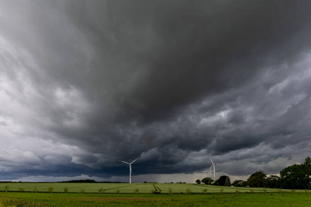 Thunderstorms move across Germany On 4 June 2026, several thunderstorms and storms moved across large parts of Germany One of the focal points was in North Rhine-Westphalia Strong wind shear caused several suspected tornadoes The thunderstorms were accompanied by heavy rain, squalls