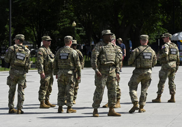 The Pentagon is planning to keep thousands of Guard troops in the nation s capital for the rest of President Trump s second term Members of the National Guard patrol near the Lincoln Memorial on June 4, 2026 in Washington, DC. The Pentagon is planning to keep thousands of Guard troops in the nation s capital for the rest of President Trump s second term. Photo by Olivier Douliery ABACAPRESS.COM Washington DC United States  Copyright: xDoulieryxOlivier ABACAx