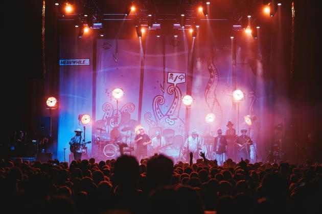 Fat Freddy™s Drop live in Copenhagen, Denmark Copenhagen, Denmark. 04th, June 2026. The New Zealand band Fat Freddy™s Drop performs a live concert at Poolen in Copenhagen. Here singer and musician Dallas Tamaira is seen live on stage. Denmark, Copenhagen  Copyright: xGonzalesxPhoto ChristianxHjorthx