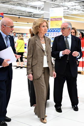Queen Sofia visits one of the donation points on the occasion of the beginning of the Spring Collection of the Spanish Federation of Food Banks Queen Sofia visits one of the donation points on the occasion of the beginning of the Spring Collection of the Spanish Federation of Food Banks, on June 5, 2026, in Madrid Spain REINA SOFIA SOLIDARITY FOOD BANK JUNE 5, 2026 José Madrid Madrid Madrid Spain  Copyright: xJosÃ xOlivax 7573081