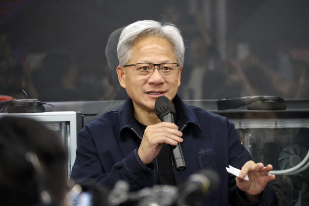 nvidia CEO jensen huang visits T1 base camp, meets Faker in Seoul Jensen Huang, chief executive officer of Nvidia, speaks at T1 Base Camp, a PC gaming center operated by esports organization T1, in Seoul, South Korea, on June 05, 2026. Seoul South Korea  Copyright: xMatrixxImages JungxUi-Chelx