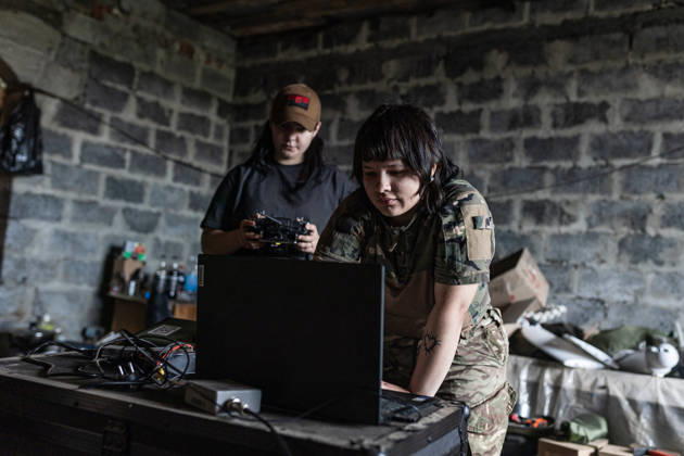 Ukrainian drone unit in Donetsk Oblast DONETSK OBLAST, UKRAINE - JUNE 5: Two Ukrainian female soldiers operate a reconnaissance drone in the Donetsk Oblast, Ukraine, 5 June 2026 Diego Herrera Carcedo Anadolu Donetsk Ukraine. Editorial use only. Please get in touch for any other usage.  Copyright: x2026xAnadoluxDiegoxHerreraxCarcedox
