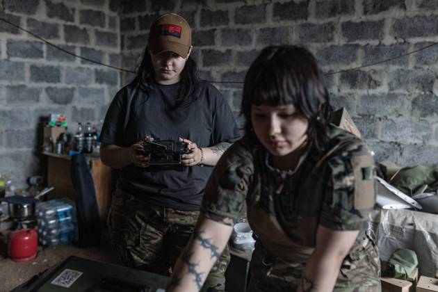 Ukrainian drone unit in Donetsk Oblast DONETSK OBLAST, UKRAINE - JUNE 5: Two Ukrainian female soldiers operate a reconnaissance drone in the Donetsk Oblast, Ukraine, 5 June 2026 Diego Herrera Carcedo Anadolu Donetsk Ukraine. Editorial use only. Please get in touch for any other usage.  Copyright: x2026xAnadoluxDiegoxHerreraxCarcedox