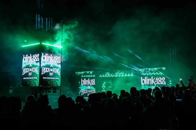 Rock am Ring 2026, 5 6 2026 With fireworks, the organizers announce Blink 182 as the headliner for 2027 The traditional Rock am Ring festival at the Nürburgring in the Eifel region kicks off the festival season in Germany Rock am Ring will take place this year from 5 to 7 June Around 80 bands and artists will perform on one of the three larg Copyright: xSebastianxDerixx