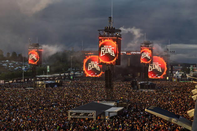 Rock am Ring 2026 05 06 26 Sunset and fire First festival day on Friday, 05 06 2026, at Rock am Ring 2026 at the Nürburgring in the Eifel The three-day music festival lasts until Sunday, 07 06 2026, and is one of the largest open air festivals in Germany Nürburg Nürburgring Rhineland-Palatinate Germany Copyright: xMarcxJohnx