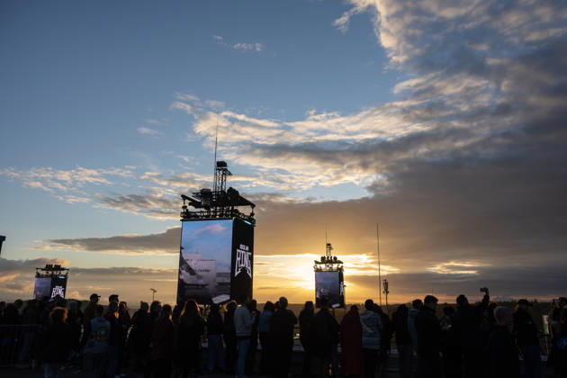 Rock am Ring 2026 05 06 26 Sunset and fire in front of the utopia Stage First festival day on Friday, 05 06 2026, at Rock am Ring 2026 at the Nürburgring in the Eifel The three-day music festival lasts until Sunday, 07 06 2026, and is one of the largest open air festivals in Germany Nürburg Nürburgring Rhineland-Palatinate Germany Copyright: xMarcxJohnx