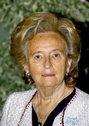Bernadette Chirac, Wife Of Former French President Jacques Chirac, Dies At 93 Bernadette Chirac, wife of former French President Jacques Chirac, has died at the age of 93. A steadfast supporter throughout her husband’s political career, Bernadette Chodron de Courcel became an influential figure in French public life. She served as a member of the Corrèze General Council and was deeply involved in charitable work. She passed away on Friday at the age of 93. FILE - French first lady Bernadette Chirac accompanies Spain s King Juan Carlos and Queen Sofia in Toulouse welcomed by mayor and foreign affair minister Philippe Douste-Blazy at the city hall in Toulouse, south of France on March 29, 2006. Later they visit Airbus insdutry and Juan Carlos  Copyright: xBernardxPatrick ABACAx