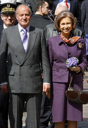Bernadette Chirac, Wife Of Former French President Jacques Chirac, Dies At 93 Bernadette Chirac, wife of former French President Jacques Chirac, has died at the age of 93. A steadfast supporter throughout her husband’s political career, Bernadette Chodron de Courcel became an influential figure in French public life. She served as a member of the Corrèze General Council and was deeply involved in charitable work. She passed away on Friday at the age of 93. FILE - King Juan Carlos Move To Live Out Of Spain - File - King Juan Carlos Move To Live Out Of Spain - File - Spain s King Juan Carlos and Queen Sofia along with French first lady Bernadette Chirac are welcomed in Toulouse by mayor and foreign affair minister Philippe Douste-Blazy at the  Copyright: xBernardxPatrick ABACAx