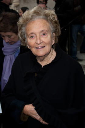 Bernadette Chirac, Wife Of Former French President Jacques Chirac, Dies At 93 Bernadette Chirac, wife of former French President Jacques Chirac, has died at the age of 93. A steadfast supporter throughout her husband’s political career, Bernadette Chodron de Courcel became an influential figure in French public life. She served as a member of the Corrèze General Council and was deeply involved in charitable work. She passed away on Friday at the age of 93. FILE - Bernadette Chirac arriving at the Chanel s Spring-Summer 2012 Haute-Couture collection held at the Grand Palais in Paris, France, on January 24, 2012. Photo by Nicolas Genin ABACAPRESS.COM Paris France  Copyright: xGeninxNicolas ABACAx