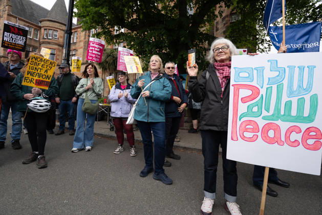 June 6, 2026, Perth, Scotland, UK: Anti-immigration protesters held a demonstration outside The Queens Hotel in Perth, while pro-immigration protesters aligned with Perth Against Racism staged a Reject Hate And Division counter-demonstration outside the Radisson Blu Hotel opposite. Both hotels are being used to house asylum seekers and have been the focus of similar protests in recent months. Perth UK  - ZUMAs357 20260606_zip_s357_011 Copyright: xCameronxScottx