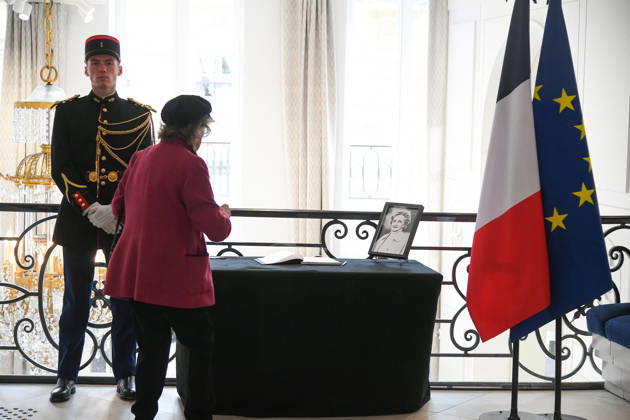 Hommage à Bernadette Chirac à la Maison de lElysée à Paris le 6 juin 2026 Lionel Urman Bestimage Tribute to Bernadette Chirac at the Elysée House in Paris on June 6, 2026 Paris France  Copyright: xLIONELxURMANxx xBESTIMAGExLIONELxURMANxx xBESTIMAGEx