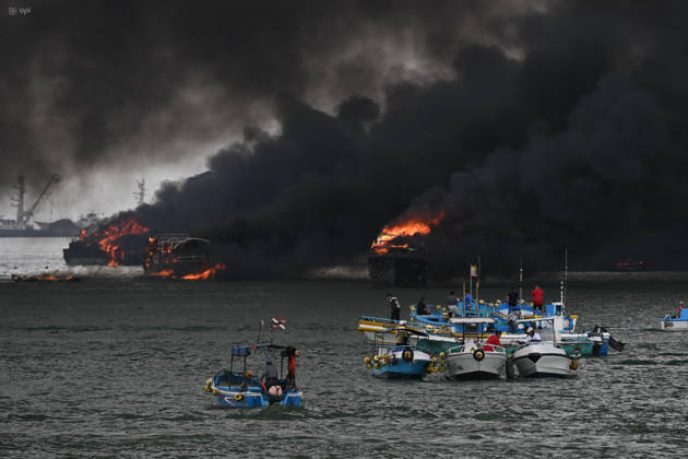 MANTA FIRE BOATS Manta, June 06, 2026 Fire of several boats in the Port of Manta API PHOTO ARIEL OCHOA Manta Manta ManaboÂ Ecuador DIS MANTA FIRE BOATS c0d640e0f3070fcf2062b9a06f326125 Copyright: xArielxOchoax