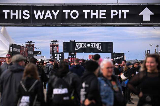 Rock am Ring 2026 FOR EDITORIAL PURPOSES ONLY EDITORIAL USE ONLY p Fans at Rock am Ring Festival, on 06 06 2026 at Nürburgring Germany NRW Nürburg Copyright SocratesxTassos Copyright: SocratesxTassos doc866d199k1rppnyt3vm5 ,EDITORIAL USE ONLY Copyright: SocratesxTassos