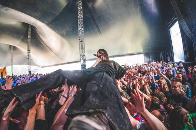 Sofia Isella live at Northside 2026 Aarhus, Denmark. 06th, June 2026. The American singer and musician Sofia Isella performs a live concert during the Danish music festival Northside 2026 in Aarhus. Here she is seen crowd surfing on the concert goers. Denmark, Aarhus  Copyright: xGonzalesxPhoto RolfxMeldgaardx