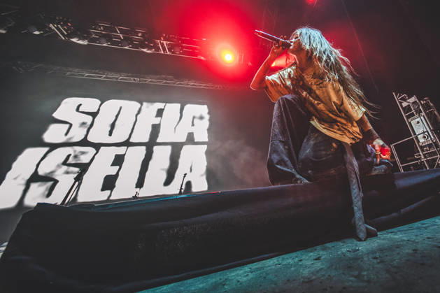 Sofia Isella live at Northside 2026 Aarhus, Denmark. 06th, June 2026. The American singer and musician Sofia Isella performs a live concert during the Danish music festival Northside 2026 in Aarhus. Denmark, Aarhus  Copyright: xGonzalesxPhoto RolfxMeldgaardx