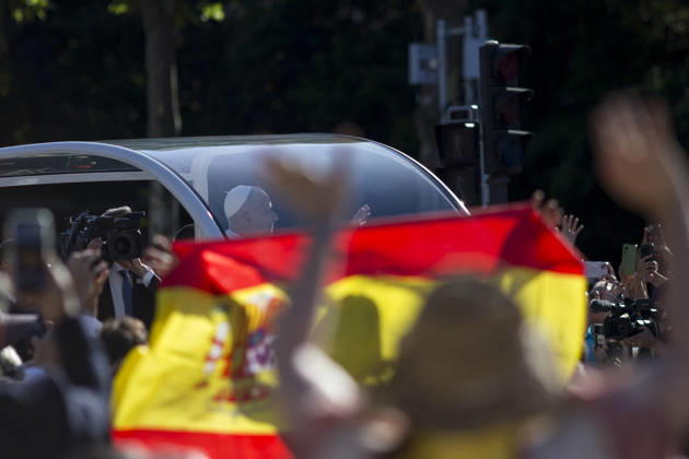 June 7, 2026, Madrid, Madrid, Spain: Pope Leo XIV upon his arrival to celebrate Holy Mass in the Plaza de Cibeles, during his apostolic journey to Madrid...Pope Leo XIV is visiting Spain for the first time and will visit the cities of Madrid, Barcelona, ‹â€¹Las Palmas de Gran Canaria, and Santa Cruz de Tenerife. Madrid Spain - ZUMAs296 20260607_znp_s296_002 Copyright: xLuisxSotox