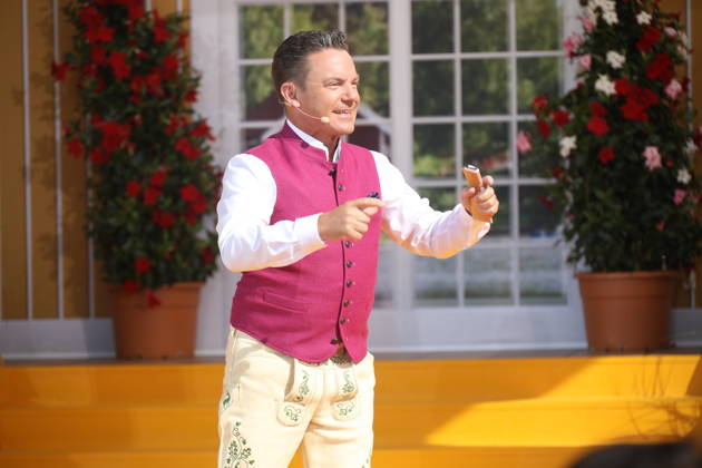 Stefan Mross on the ARD TV show Immer wieder sonntags at Europa Park Rust, 07 06 2026 Copyright: xAgenturxMatthiasxWehnertx xM.xGränzdörferx
